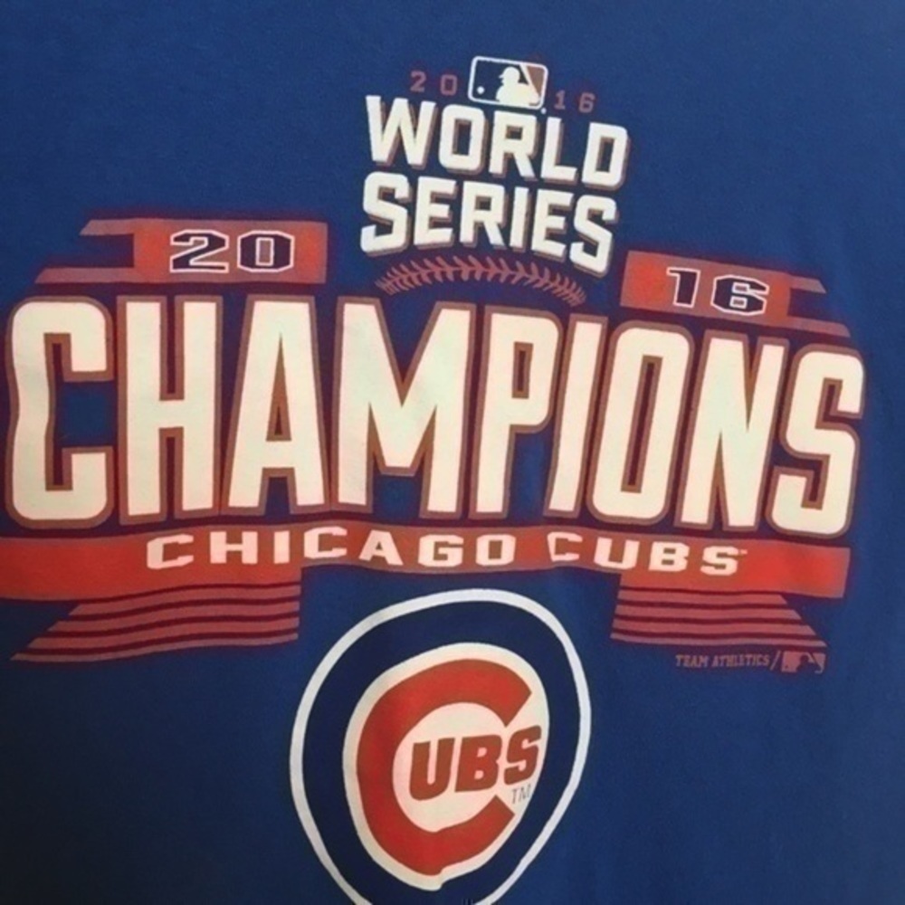 Boys size small Chicago Cubs T-shirt - Picture 3 of 5